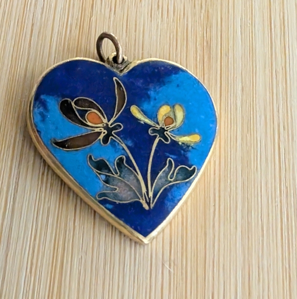 Jewelry - Vintage Blue Cloisonne Heart Pendant